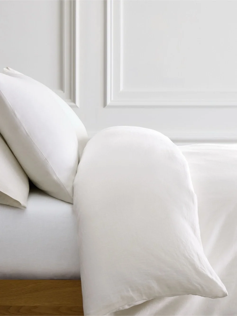 West Elm King 100% European Linen Diver Cover & 2 King Shams